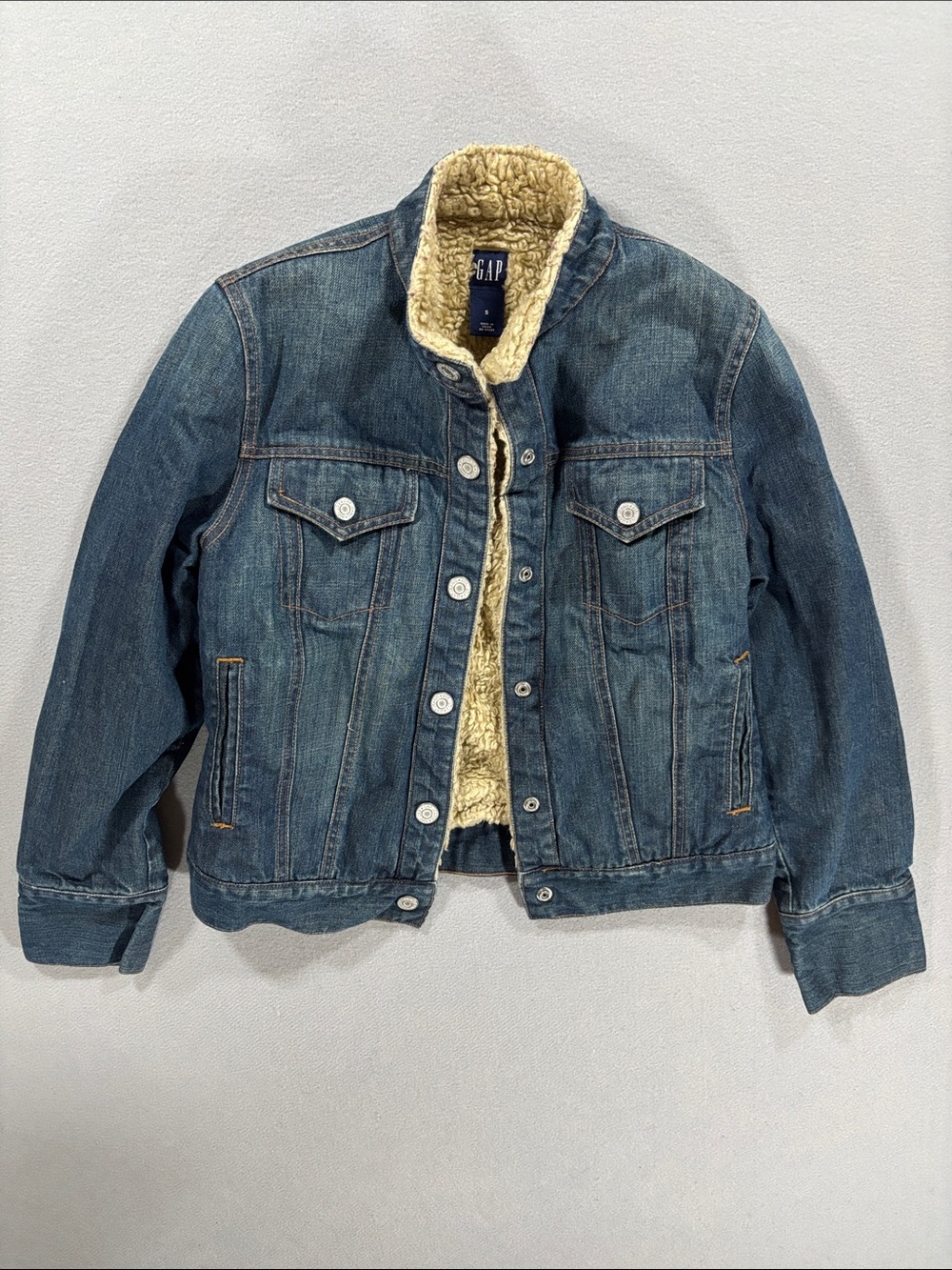 GAP  Blue Denim Jacket with warm Sherpa Lining S